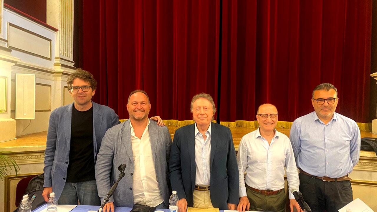 Immagine raffigurante notizia - Comitato ristretto dei sindaci su attivazione sedi del 118 e auto mediche nel Sangro Aventino e Alto Vastese