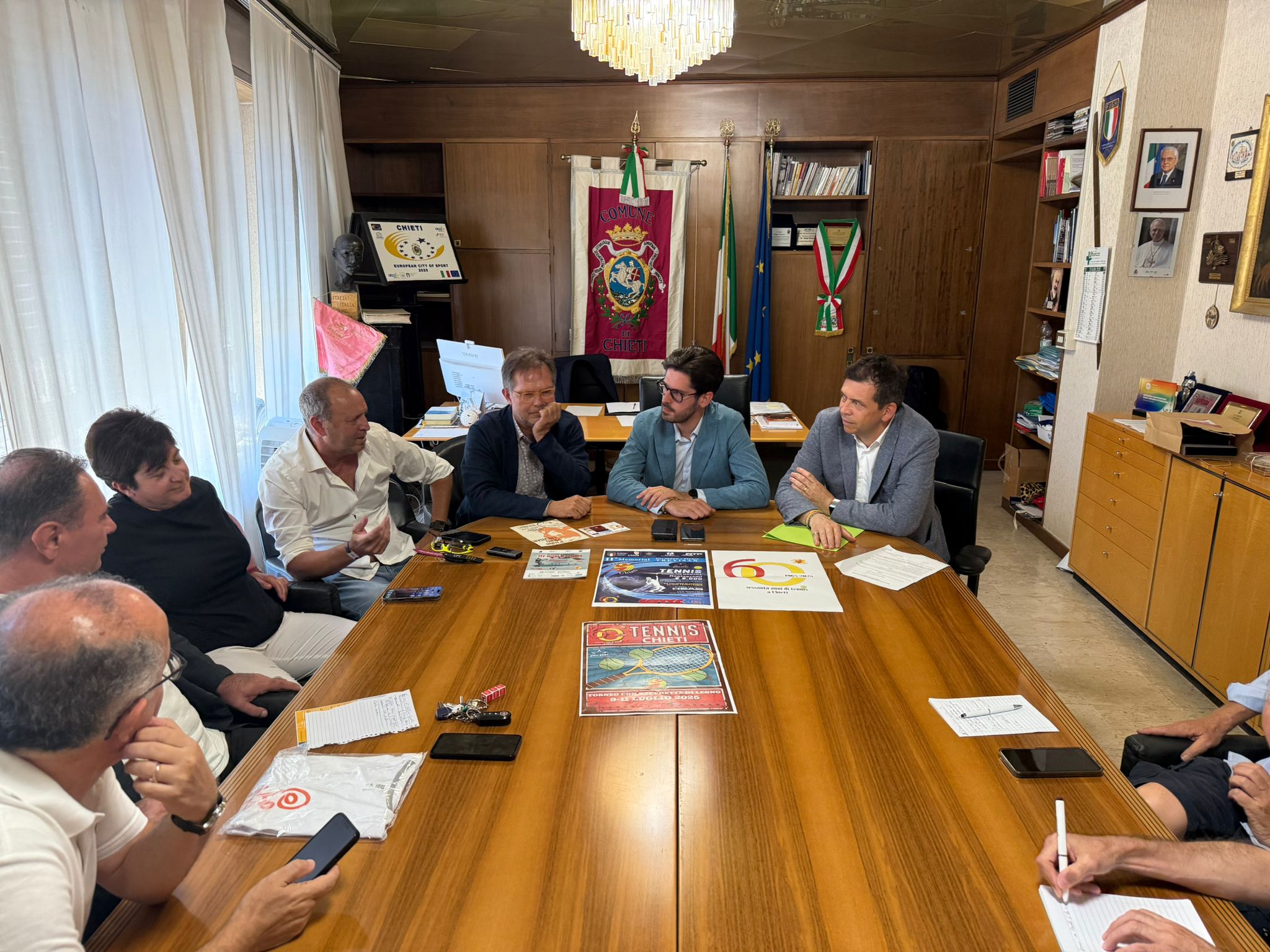 Immagine raffigurante notizia - Tennis da grandi eventi con il Memorial Trevisan e l’annullo filatelico per i 60 anni del Tennis Chieti.